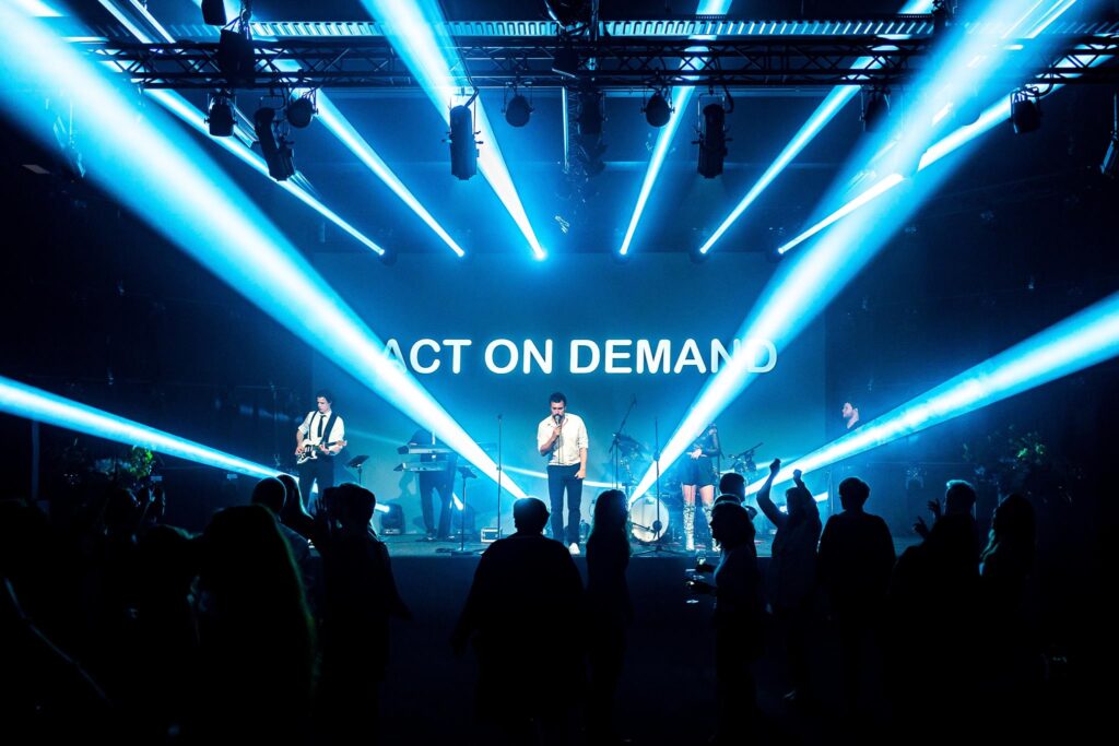 Feestband Act on Demand - lichtshow corporate party
